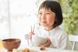 よく噛んで食べる